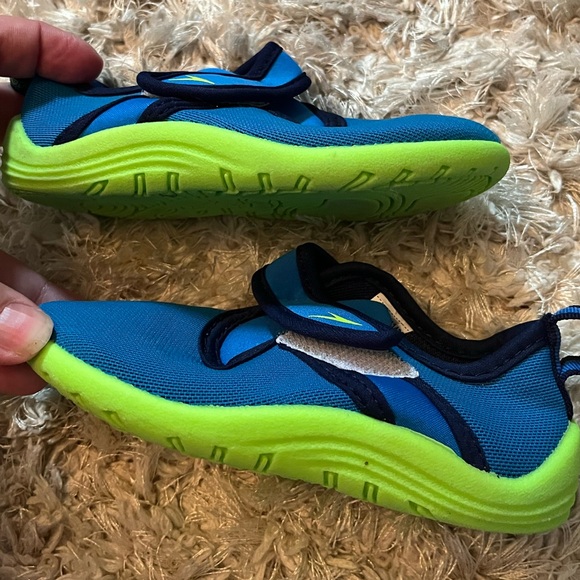 Little kids water shoes - Picture 6 of 7